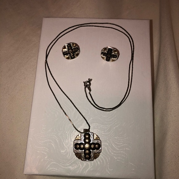 Authentic Montana Silversmiths Necklace Set - Picture 2 of 3